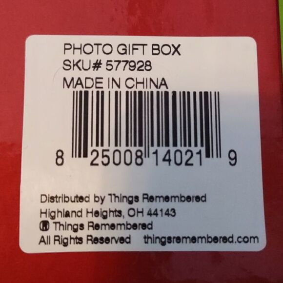 ‎Things Remembered Engravable 2x2 Photo Ornament Box. - Picture 4 of 7